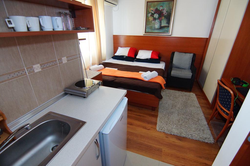 Bed & Breakfast And Gaga 2 Budva
