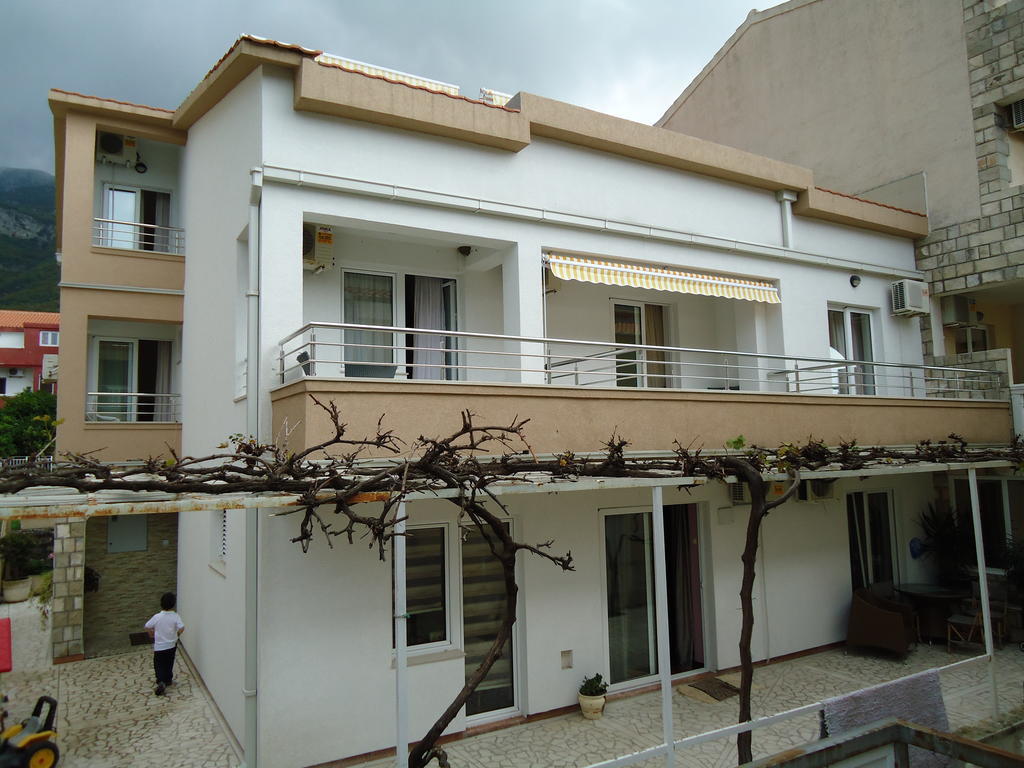 Bed & Breakfast And Gaga 2 Budva