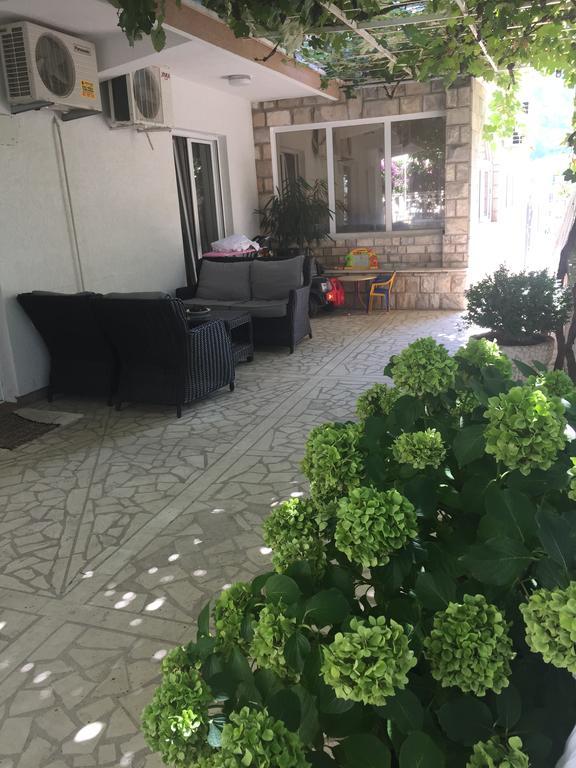 Bed & Breakfast And Gaga 2 Budva